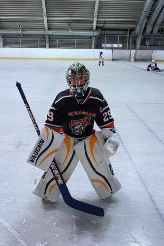 #icehockey #hockey #hockeylife #hockeyplayer #hockeygame #goalie #eishockey #ice #hockeylove #hockeygoalie #puck #schrabmayr